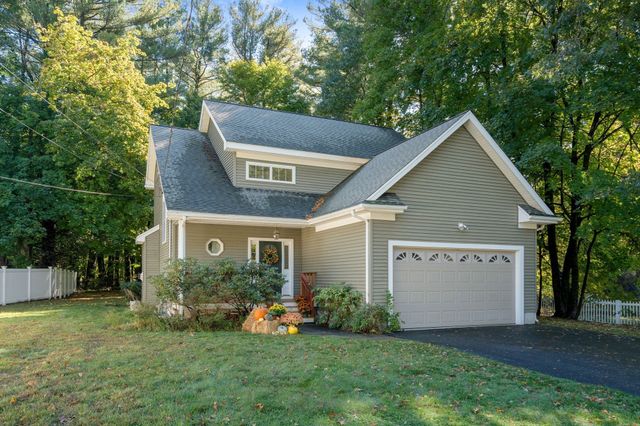 7 Castle Gate Road, Wayland, MA 01778