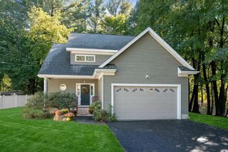 7 Castle Gate Road, Wayland, MA 01778