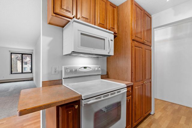 3431 Kent Street 801, Shoreview, MN 55126