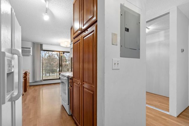 3431 Kent Street 801, Shoreview, MN 55126