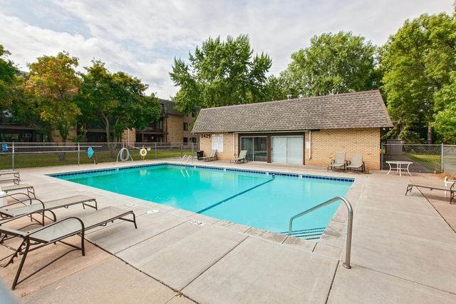 3431 Kent Street 801, Shoreview, MN 55126