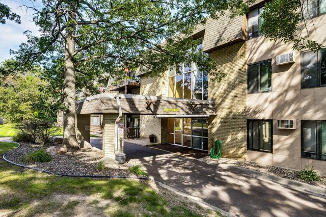 3431 Kent Street 801, Shoreview, MN 55126