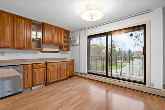 3431 Kent Street 801, Shoreview, MN 55126