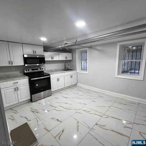 345 Summer Avenue, Newark, NJ 07104