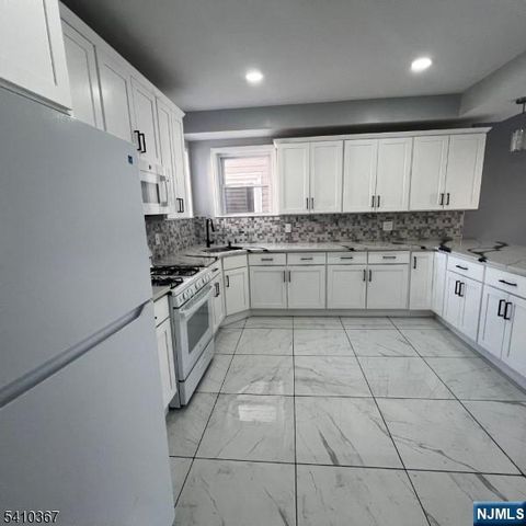 345 Summer Avenue, Newark, NJ 07104