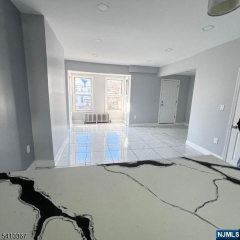 345 Summer Avenue, Newark, NJ 07104