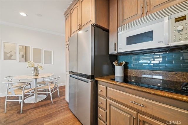 1707 Pacific Coast 506, Hermosa Beach, CA 90254