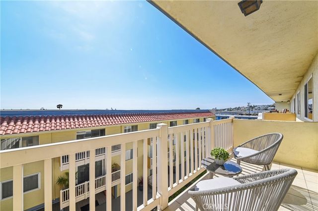 1707 Pacific Coast 506, Hermosa Beach, CA 90254