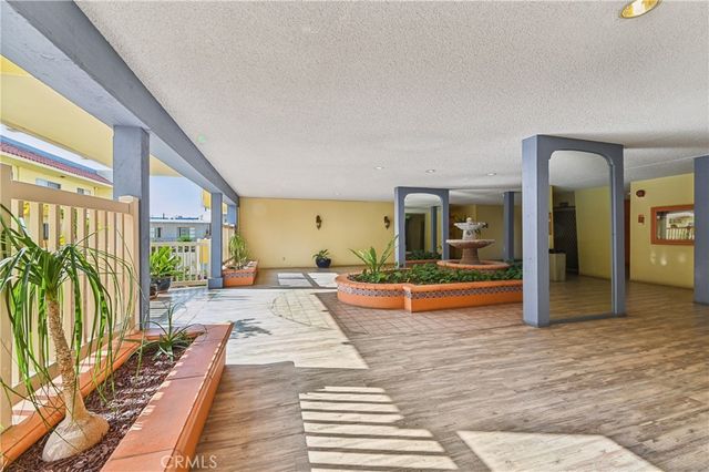 1707 Pacific Coast 506, Hermosa Beach, CA 90254