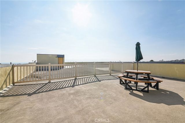 1707 Pacific Coast 506, Hermosa Beach, CA 90254