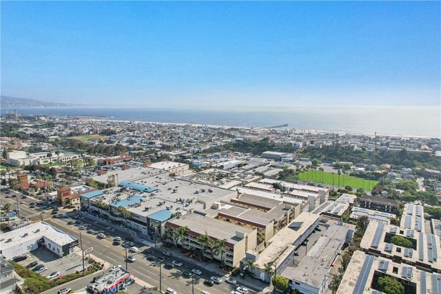 1707 Pacific Coast 506, Hermosa Beach, CA 90254