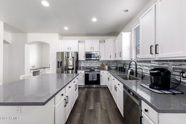 7230 W ELLIS Street, Laveen, AZ 85339