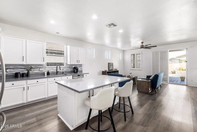 7230 W ELLIS Street, Laveen, AZ 85339