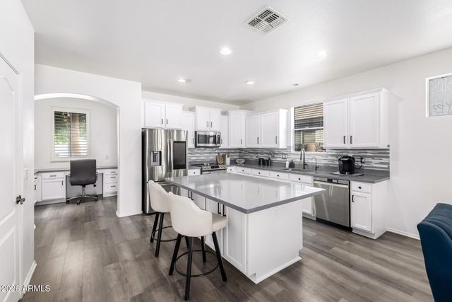 7230 W ELLIS Street, Laveen, AZ 85339