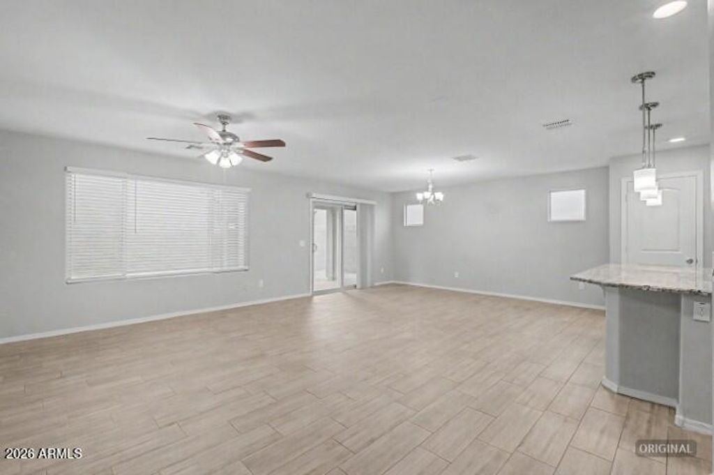 Image 7 of property listing at 11692 N 165TH Lane, Surprise, AZ 85388