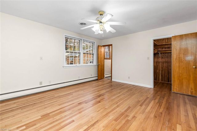 276 Bridgeview CIR, Chesapeake, VA 23322