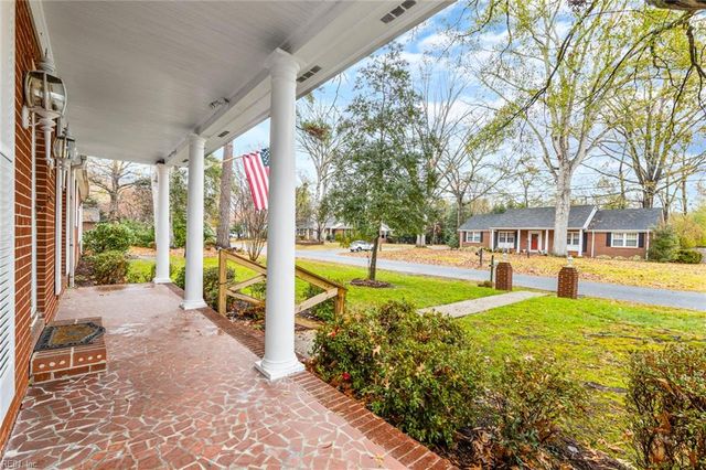 276 Bridgeview CIR, Chesapeake, VA 23322