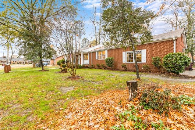 276 Bridgeview CIR, Chesapeake, VA 23322