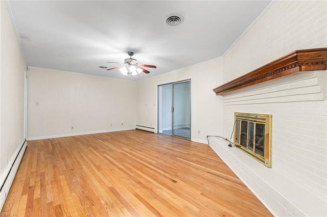 276 Bridgeview CIR, Chesapeake, VA 23322