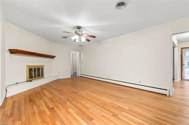 276 Bridgeview CIR, Chesapeake, VA 23322