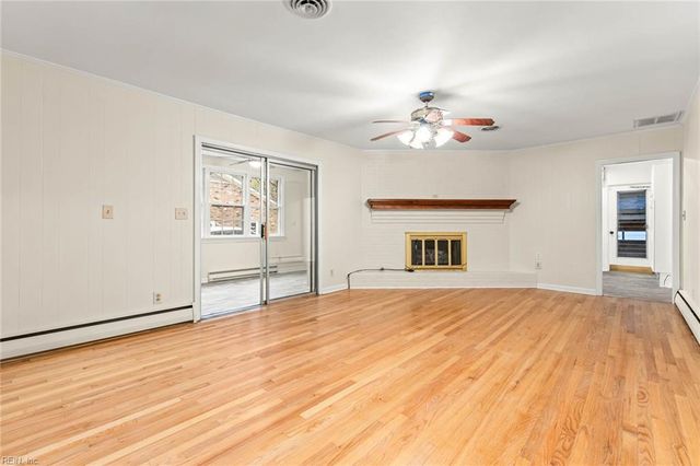 276 Bridgeview CIR, Chesapeake, VA 23322