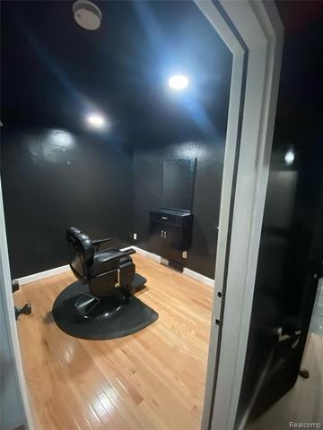 17306 W 7 Mile Road, Detroit, MI 48235