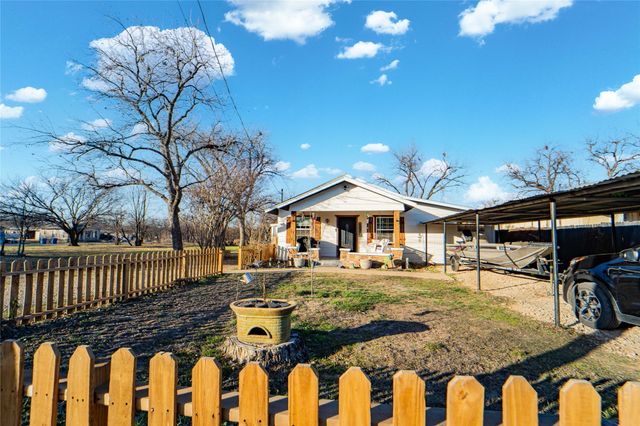 206 E 2nd Street, Breckenridge, TX 76424