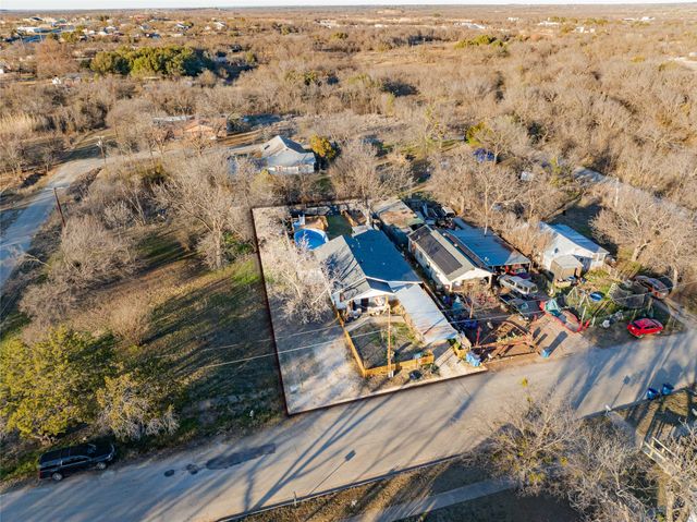 206 E 2nd Street, Breckenridge, TX 76424