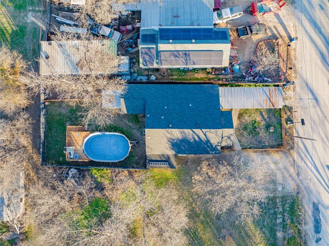 206 E 2nd Street, Breckenridge, TX 76424