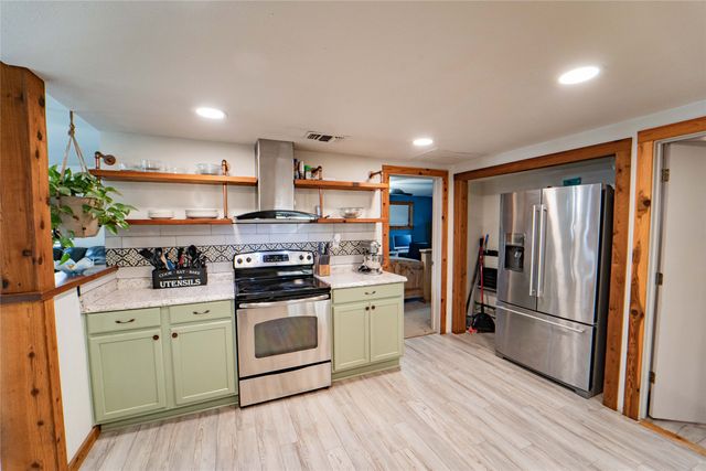 206 E 2nd Street, Breckenridge, TX 76424