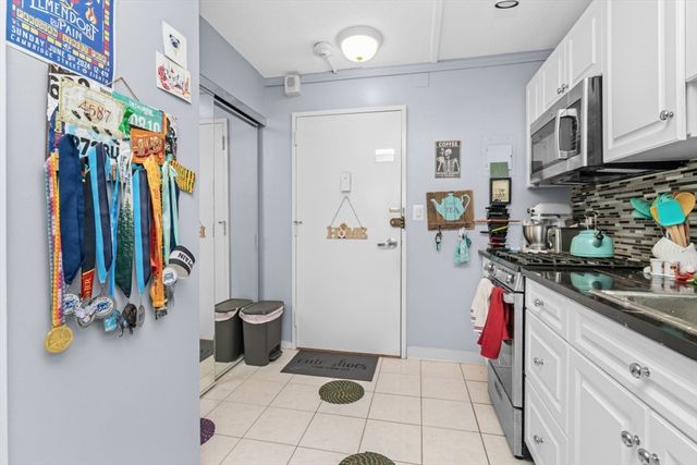 44 Washington St 1113, Brookline, MA 02446