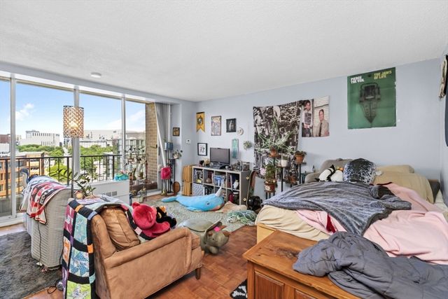 44 Washington St 1113, Brookline, MA 02446