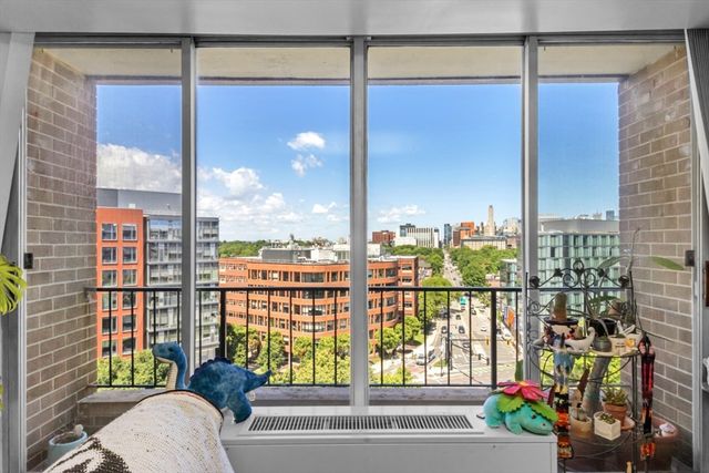 44 Washington St 1113, Brookline, MA 02446