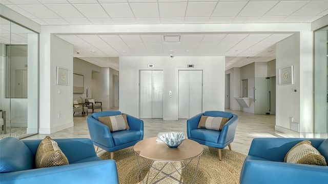 1750 BENJAMIN FRANKLIN DRIVE F, Sarasota, FL 34236