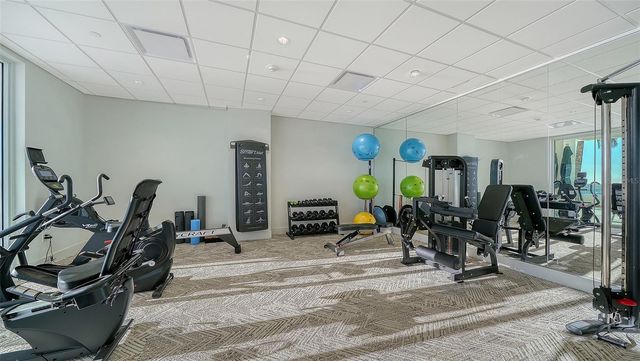 1750 BENJAMIN FRANKLIN DRIVE F, Sarasota, FL 34236