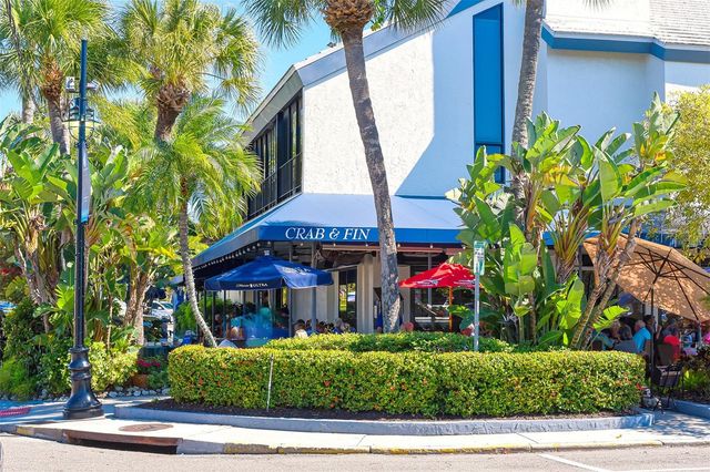 1750 BENJAMIN FRANKLIN DRIVE F, Sarasota, FL 34236