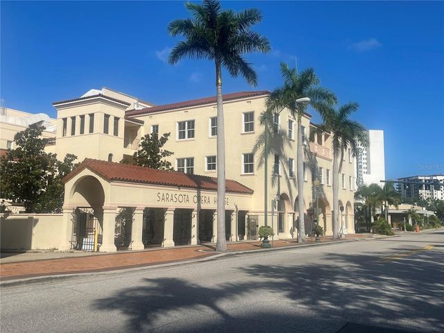 1750 BENJAMIN FRANKLIN DRIVE F, Sarasota, FL 34236