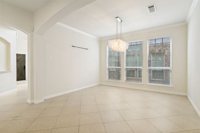412 Eastland Drive, Lewisville, TX 75056