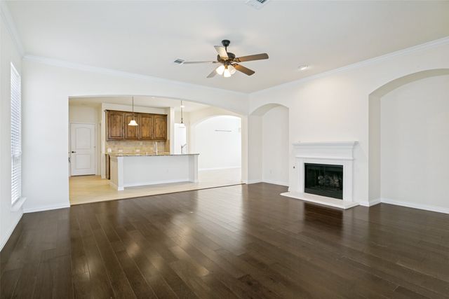412 Eastland Drive, Lewisville, TX 75056
