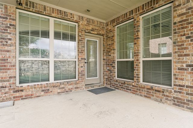 412 Eastland Drive, Lewisville, TX 75056