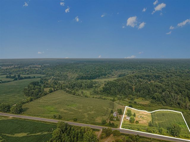 13774 S Maple Island Road, Twin Lake, MI 49457