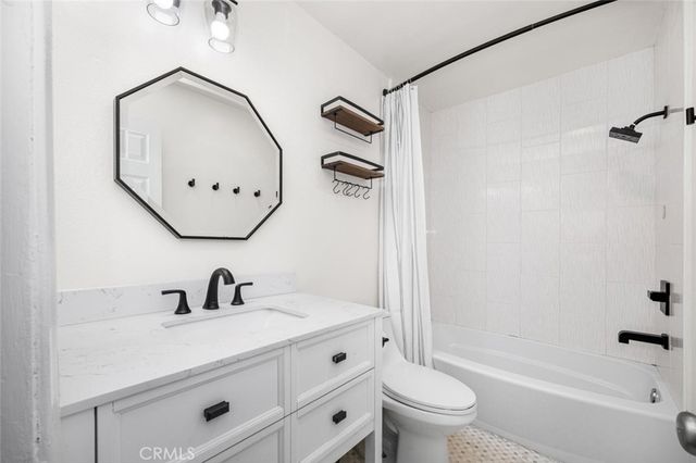 4903 Indian Wood 110, Culver City, CA 90230