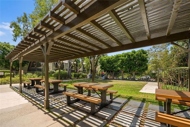4903 Indian Wood 110, Culver City, CA 90230