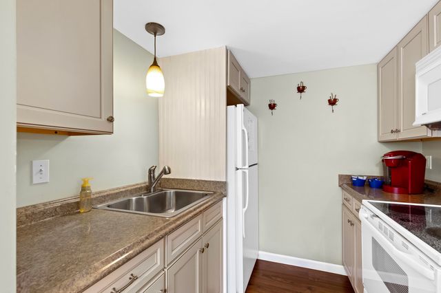78 Upper County Road A & B, Dennis, MA 02638