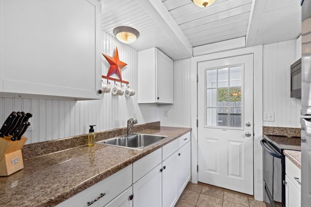 78 Upper County Road A & B, Dennis, MA 02638