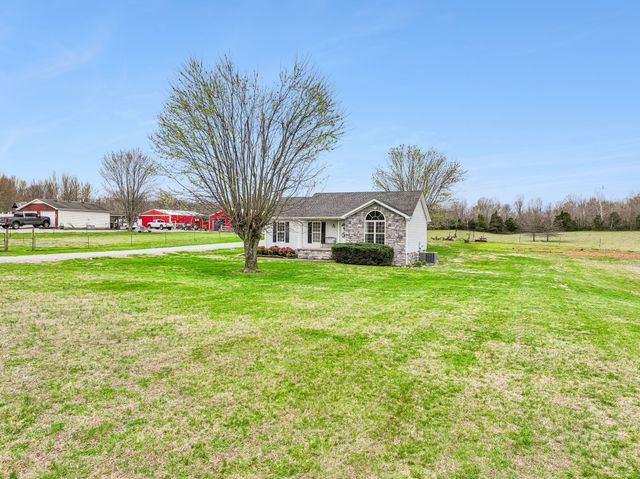 325 Thurman Kepley Rd, Portland, TN 37148