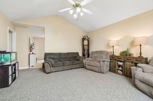 325 Thurman Kepley Rd, Portland, TN 37148