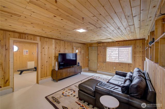 35405 F Place, Ocean Park, WA 98640