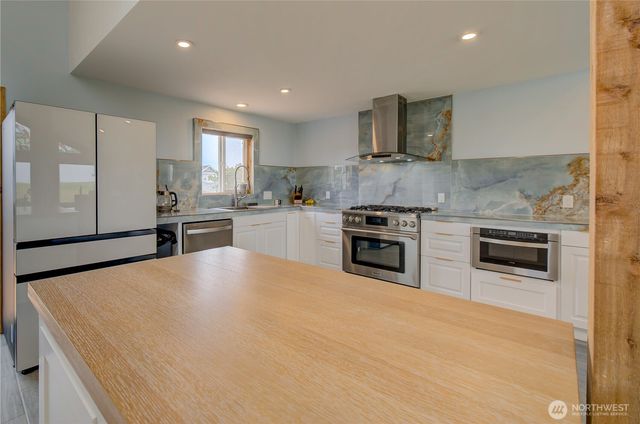 35405 F Place, Ocean Park, WA 98640