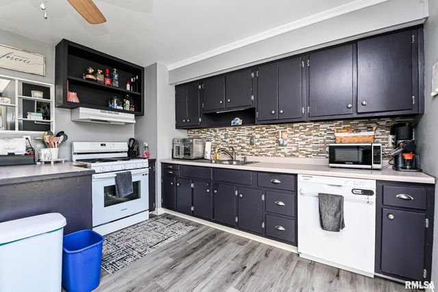 408 ROSEWOOD Drive, Washington, IL 61571